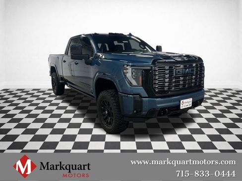 Used 2026 GMC Sierra 2500 Denali Ultimate w/ LPO, Black Badging Package AWD/4WD image 1