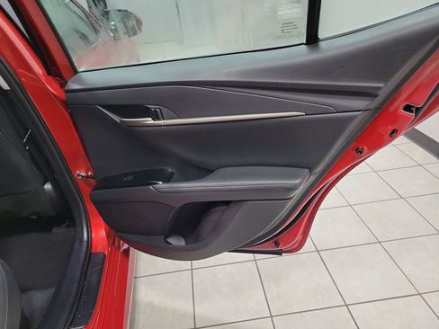 Used 2025 Toyota Camry XLE image 14