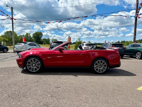 Used 2012 Ford Mustang GT Premium image 12