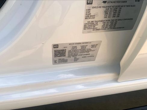 Certified 2025 GMC Sierra 2500 Denali Ultimate AWD/4WD image 34