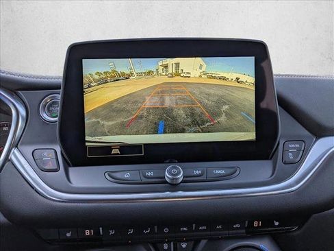 Used 2025 Chevrolet Blazer LT image 13