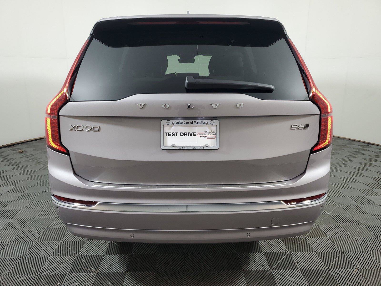 Used 2026 Volvo XC90 B6 Plus w/ Protection Package Premier AWD/4WD image 5