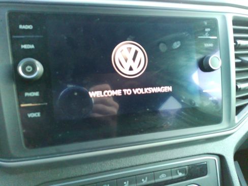Used 2020 Volkswagen Atlas Cross Sport SE AWD/4WD image 15