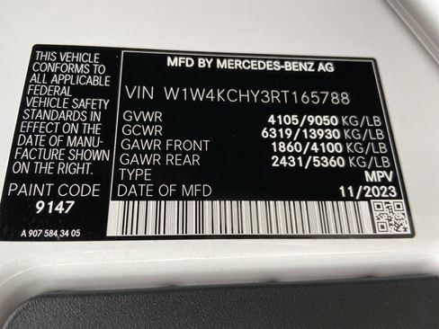 Used 2024 Mercedes-Benz Sprinter 2500 w/ Acoustic Package image 31