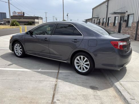 Used 2012 Toyota Camry XLE FWD image 15