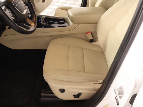 Used 2022 Dodge Durango SXT w/ Anodized Platinum Package AWD/4WD image 10