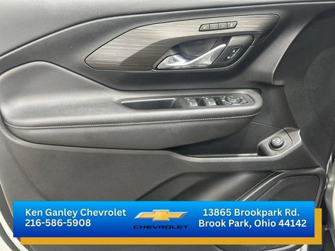 Certified 2022 GMC Terrain SLT AWD/4WD image 7