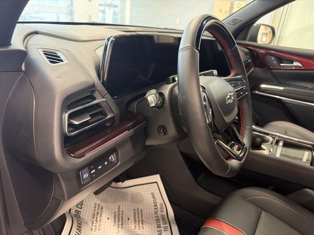 Used 2025 Chevrolet Traverse RS w/ LPO, Floor Liner Package AWD/4WD image 26