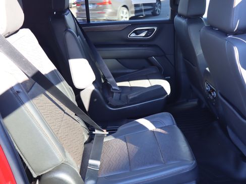 Used 2021 Chevrolet Suburban High Country image 38