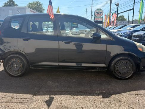 Used 2007 Honda Fit image 11