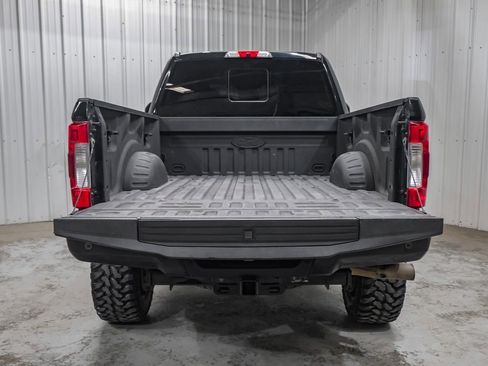 Used 2019 Ford F250 Lariat w/ Lariat Ultimate Package image 61