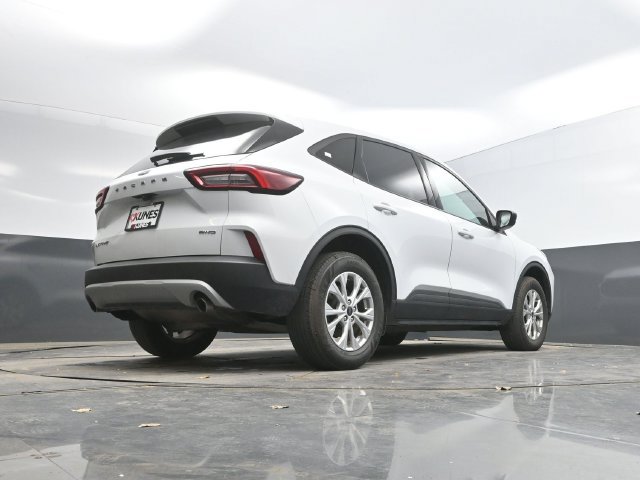 Used 2025 Ford Escape Active AWD/4WD image 43
