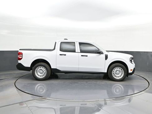 New 2025 Ford Maverick XL w/ Equipment Group 102A image 24