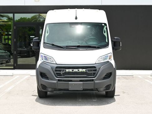 Used 2023 RAM ProMaster 2500 FWD image 3
