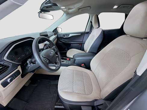 Used 2022 Ford Escape SE image 17