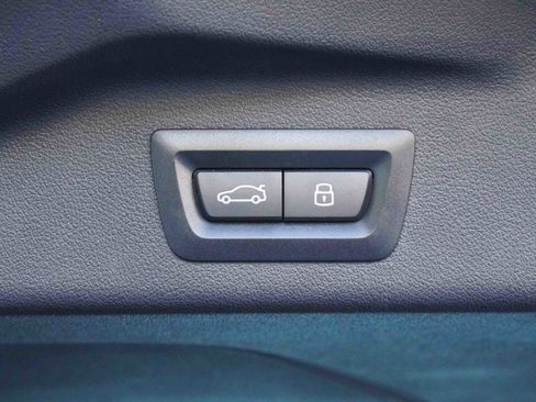 Certified 2026 BMW X7 M60i image 39