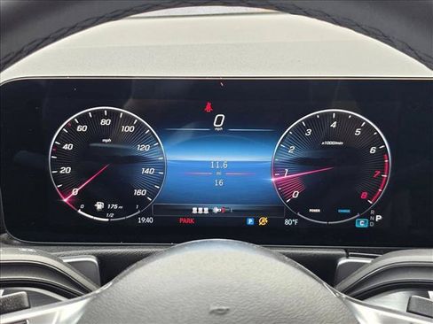 Used 2026 Mercedes-Benz GLB 250 image 10