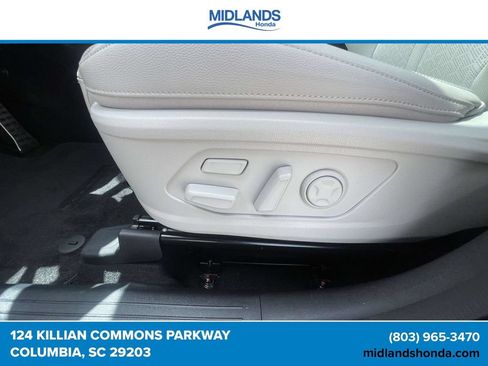 Used 2023 Kia Sorento SX Prestige w/ Panoramic Sunroof Package AWD/4WD image 17
