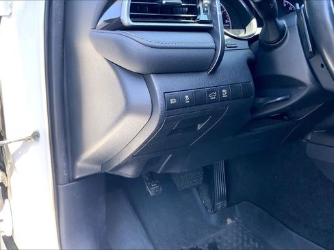 Used 2022 Toyota Camry SE FWD image 33