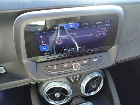 Used 2019 Chevrolet Camaro ZL1 RWD image 27