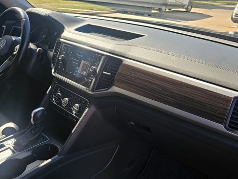 Used 2021 Volkswagen Atlas SE FWD image 37