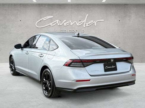 Used 2025 Honda Accord SE image 14