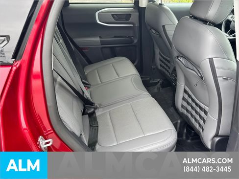 Used 2025 Ford Bronco Sport Badlands image 19