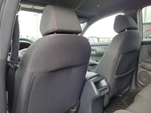 Used 2025 Honda HR-V Sport image 12