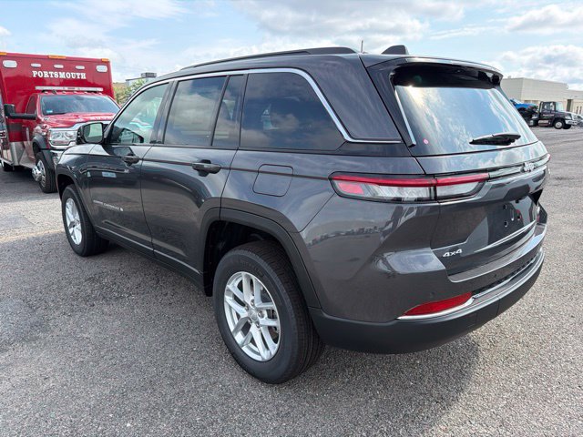 New 2026 Jeep Grand Cherokee Laredo AWD/4WD image 5