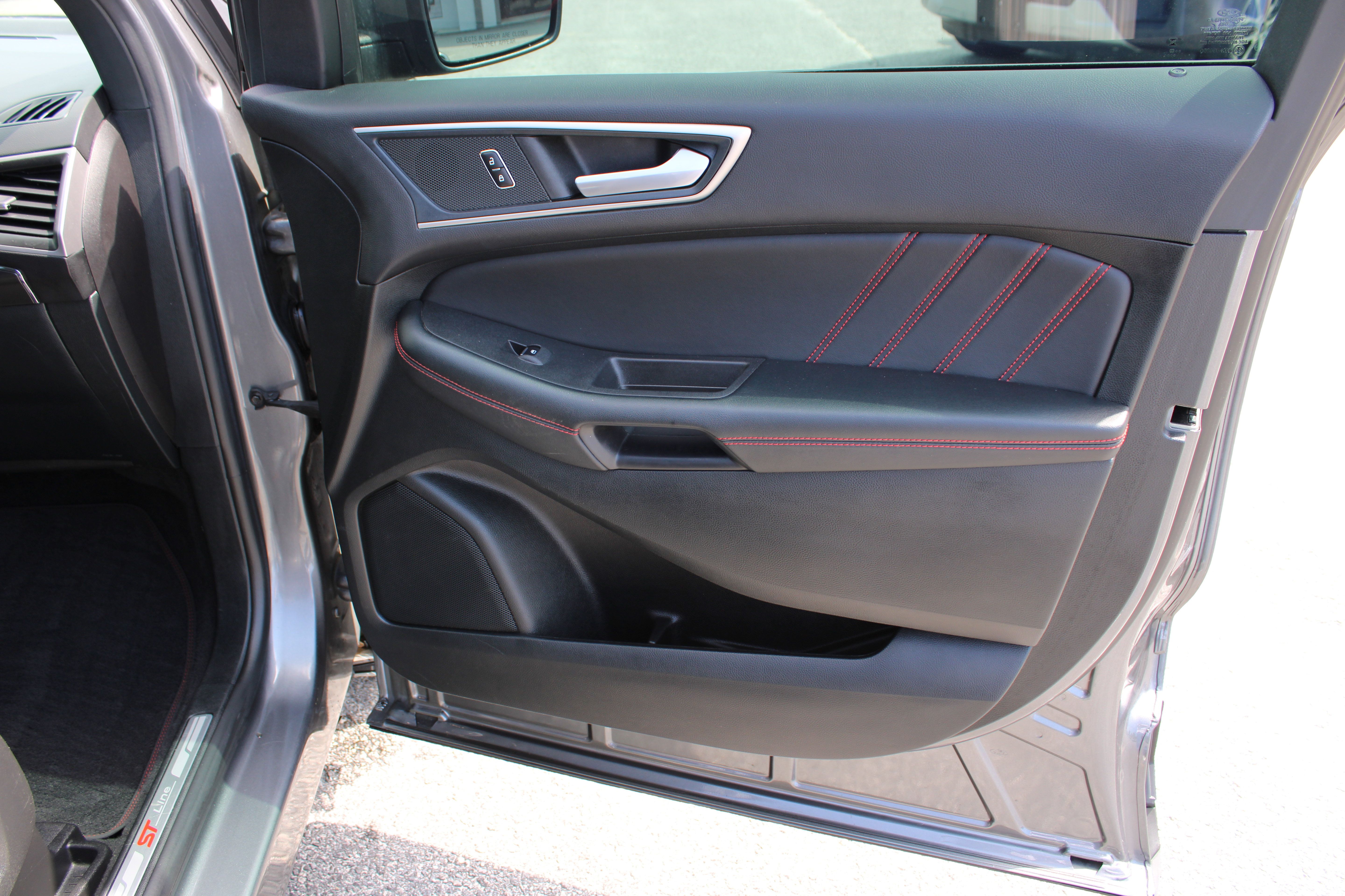 Used 2023 Ford Edge ST-Line AWD/4WD image 16