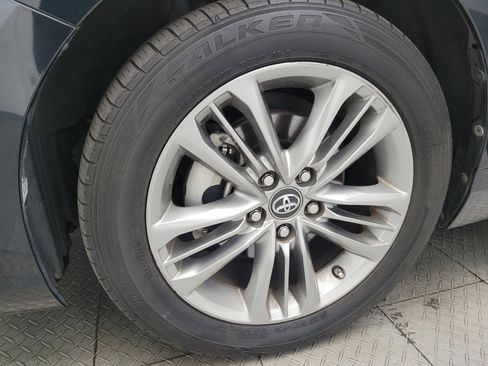 Used 2016 Toyota Camry SE image 31