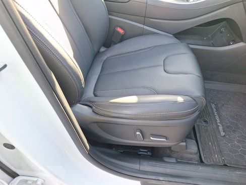 Used 2023 Hyundai Santa Fe Calligraphy image 36