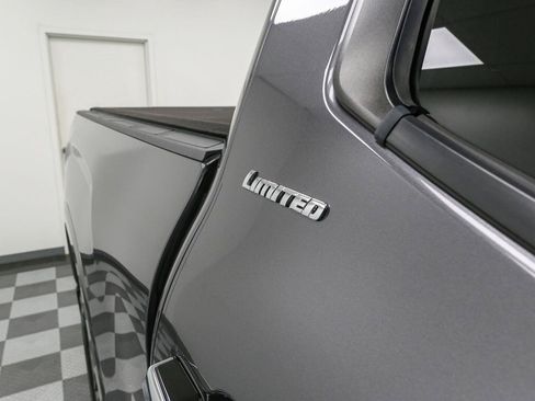 Used 2022 Toyota Tundra Limited AWD/4WD image 8
