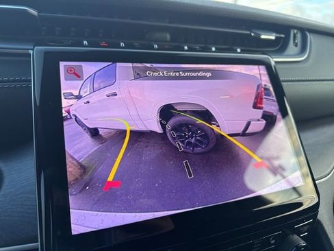 New 2025 Jeep Grand Cherokee Limited image 31