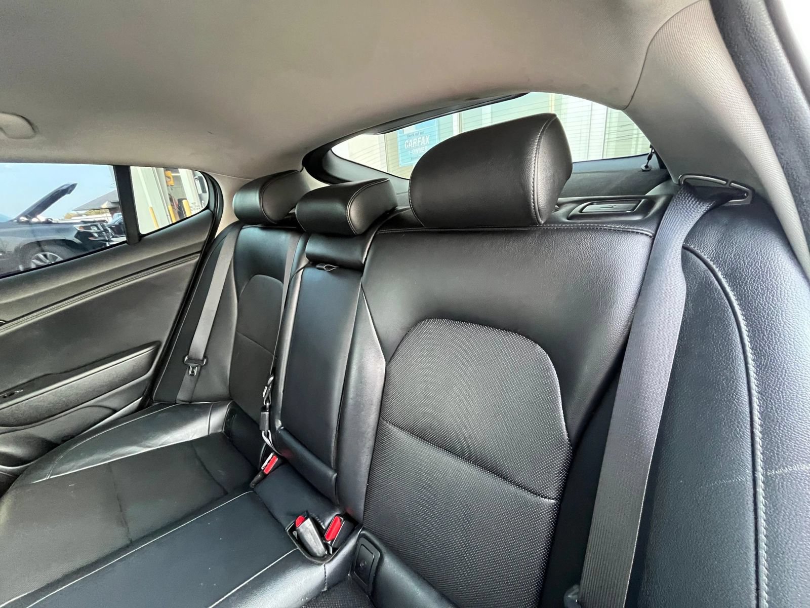 Used 2018 Kia Stinger Premium RWD image 34