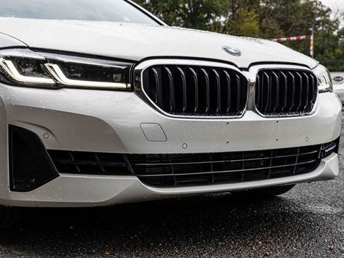 Used 2022 BMW 540i xDrive w/ Convenience Package image 28