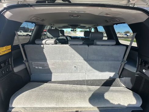 Used 2011 Toyota Sequoia Platinum image 5