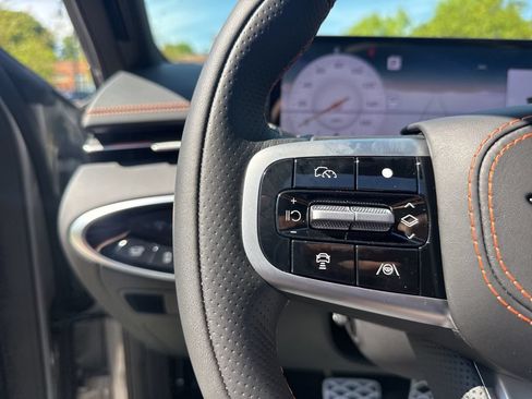 New 2026 Genesis GV70 2.5T Sport Prestige AWD/4WD image 17