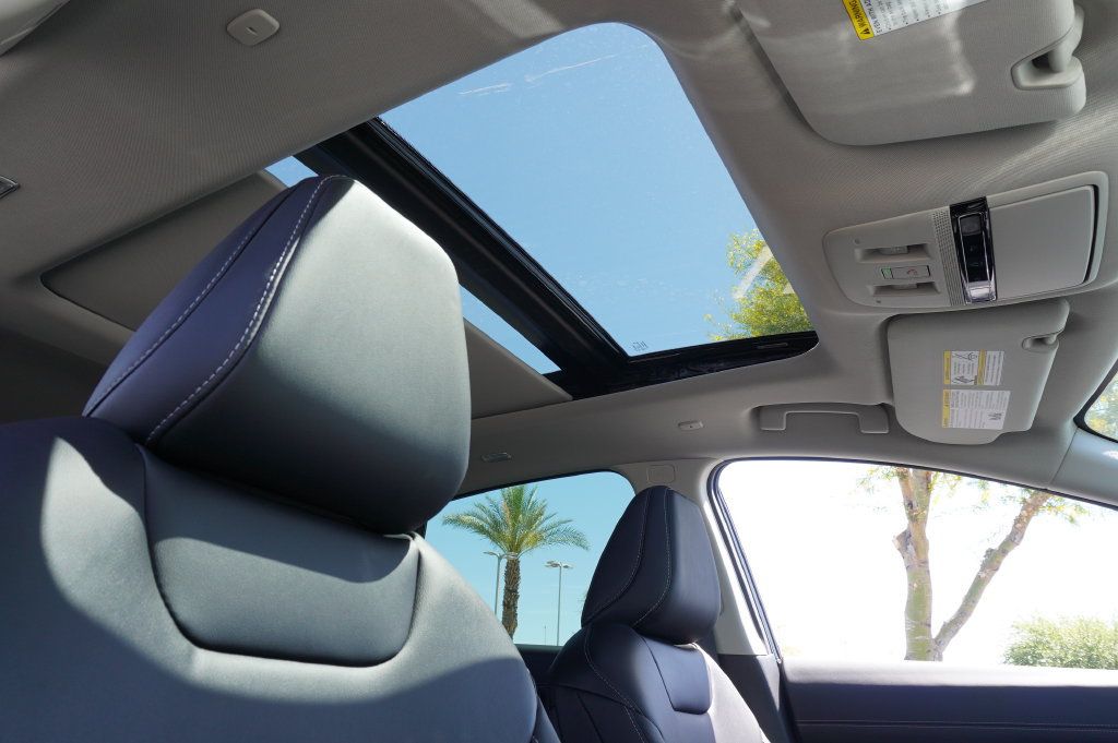 Certified 2025 Nissan Murano SL AWD/4WD image 13