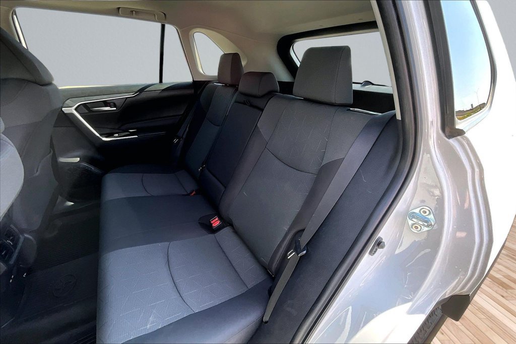 Used 2023 Toyota RAV4 XLE w/ Convenience Package AWD/4WD image 25