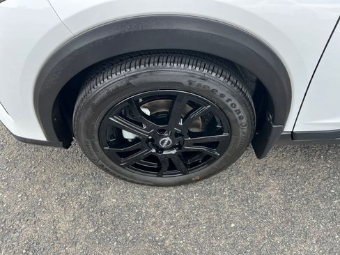 Certified 2024 Nissan Kicks SR w/ SR Premium Package image 10