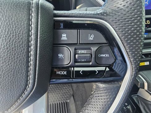 Used 2022 Toyota Tundra Platinum image 18