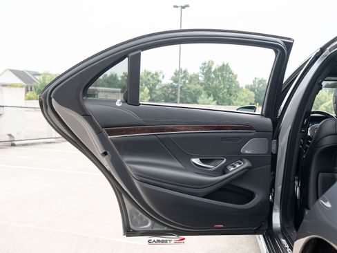 Used 2019 Mercedes-Benz S 63 AMG S 4MATIC Sedan image 46