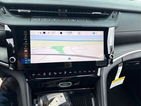 New 2026 Jeep Grand Cherokee Altitude AWD/4WD image 25
