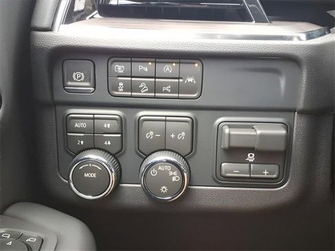 New 2026 Chevrolet Tahoe LS image 14