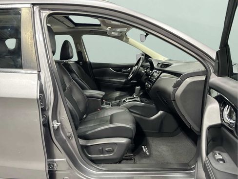 Used 2022 Nissan Rogue Sport SL w/ Premium Package image 30