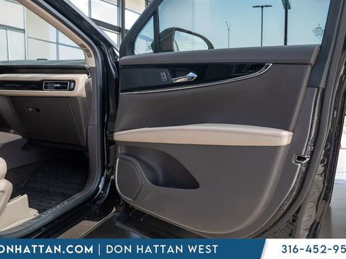 Used 2022 Lincoln Nautilus Reserve AWD/4WD image 27