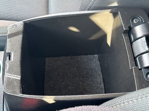 Used 2017 Toyota Corolla LE image 26