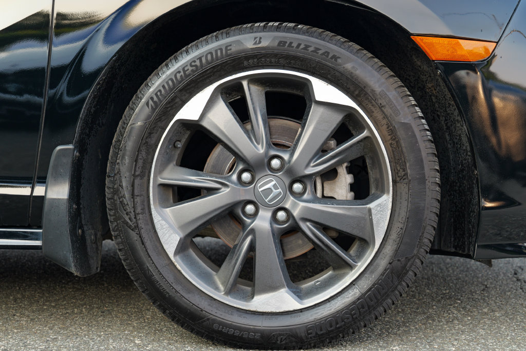 Used 2023 Honda Odyssey Elite image 12