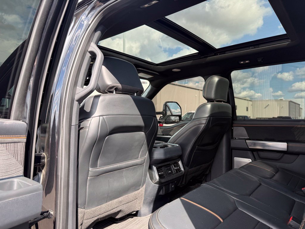 Used 2024 Ford F250 Platinum AWD/4WD image 9